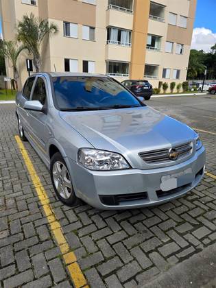 CHEVROLET ASTRA 2.0 MPFI ADVANTAGE SEDAN 8V FLEX 4P MANUAL CHEVROLET ASTRA 2.0 MPFI ADVANTAGE SEDAN 8V FLEX 4P MANUAL